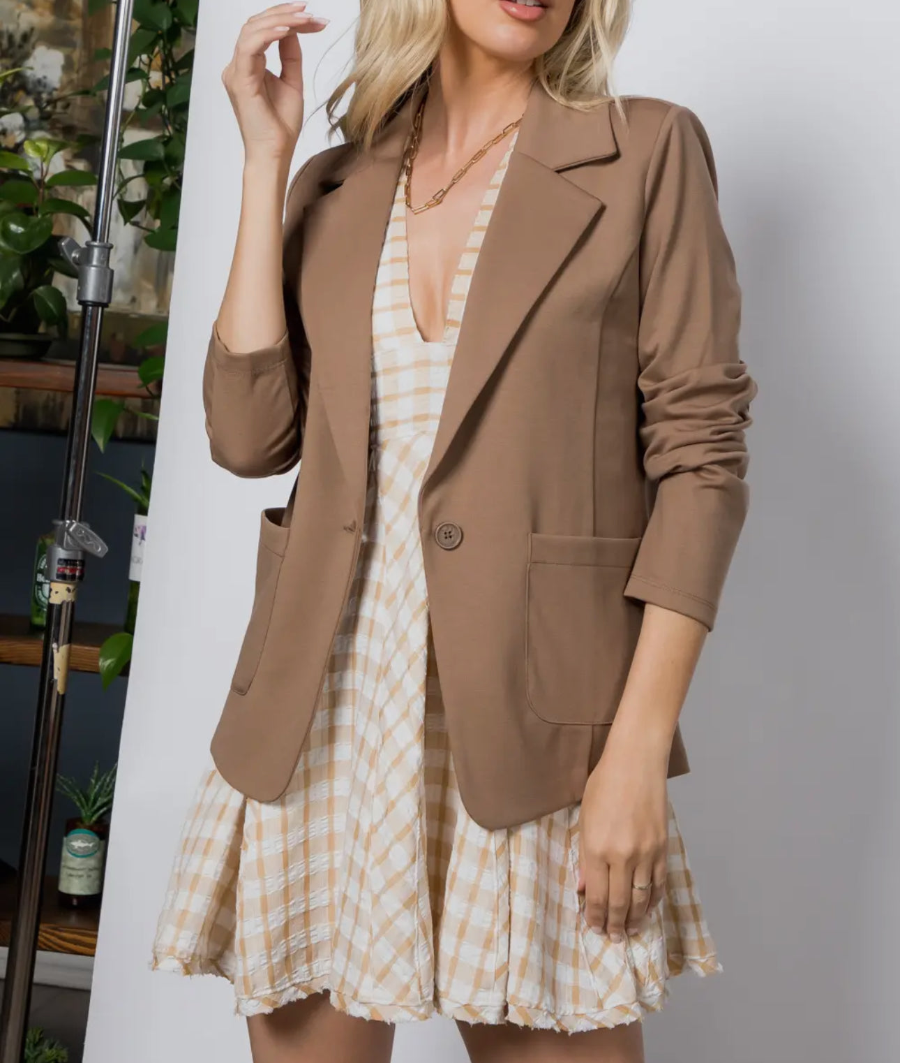 Women’s tan blazer
