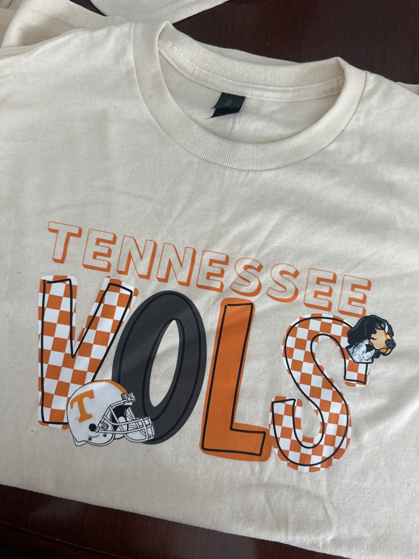 TN VOLS checkered tshirt