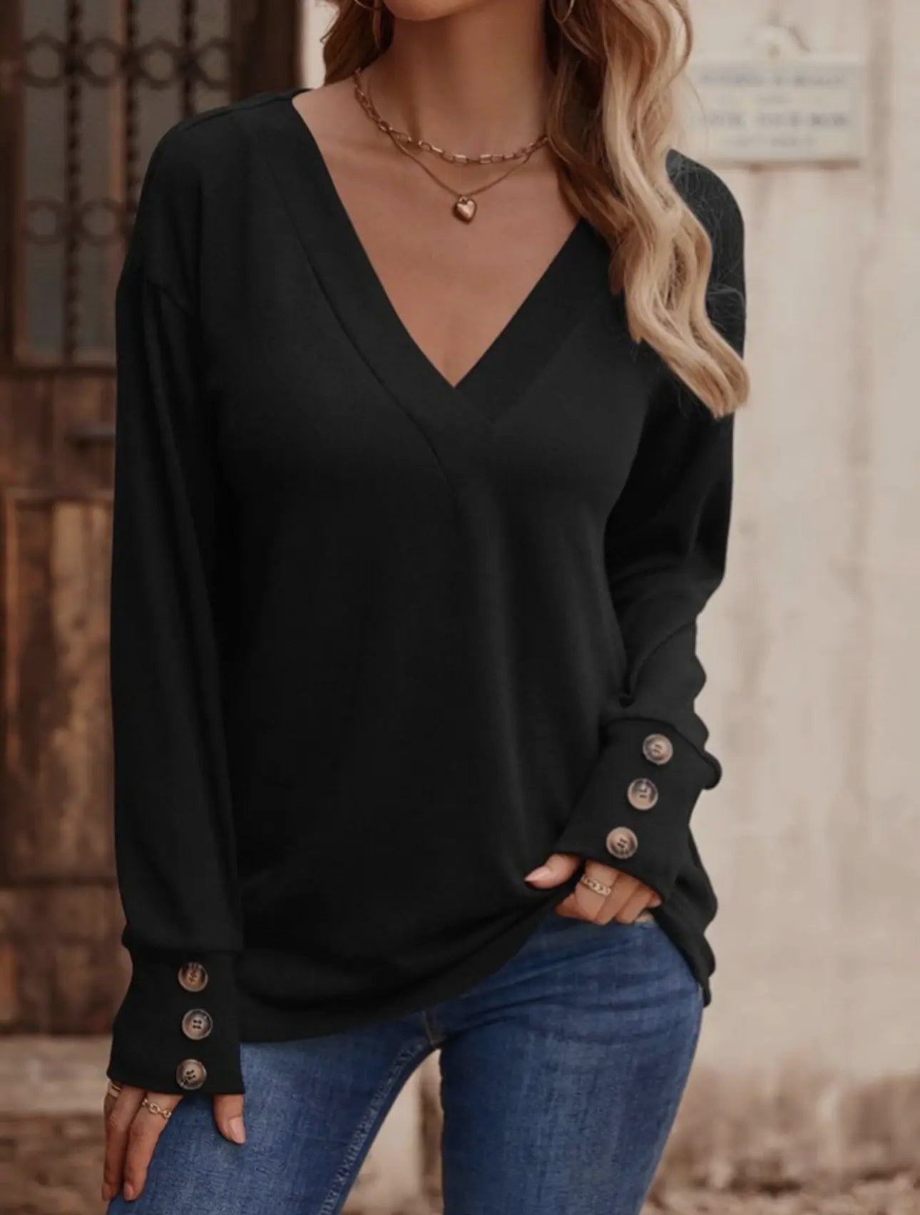 Solid v-neck loose long sleeve black