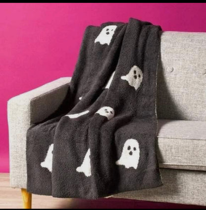 TikTok boo blanket